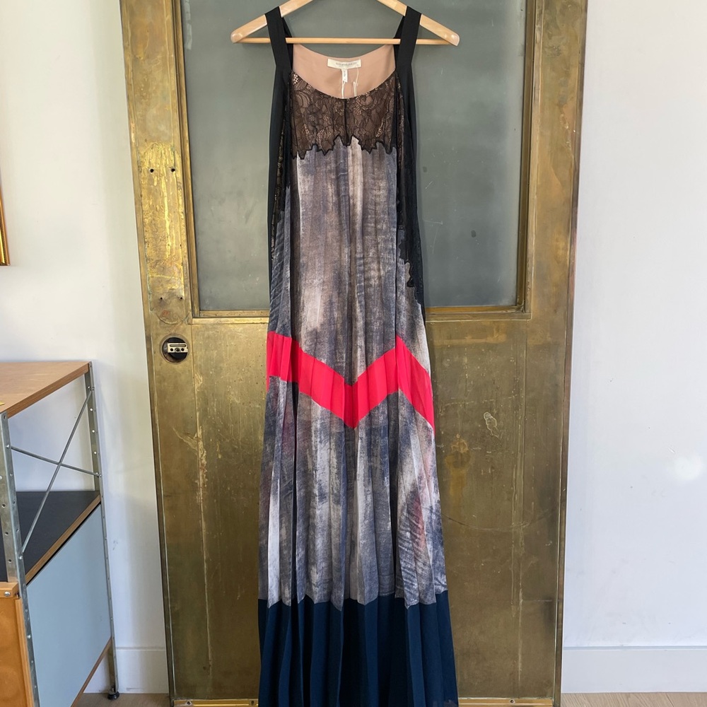 BCBGMaxAzria Runway gown in Black, Blue, and Red… high neck lace maxi dress - Picture 5 of 8